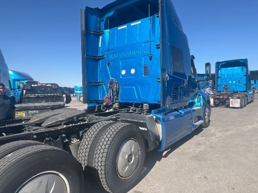 Sleeper Tractor-Heavy Duty Tractors-International-2020-LT625-El Paso-TX-779,582\n\t\tmiles-$ 28,000 - Image 7