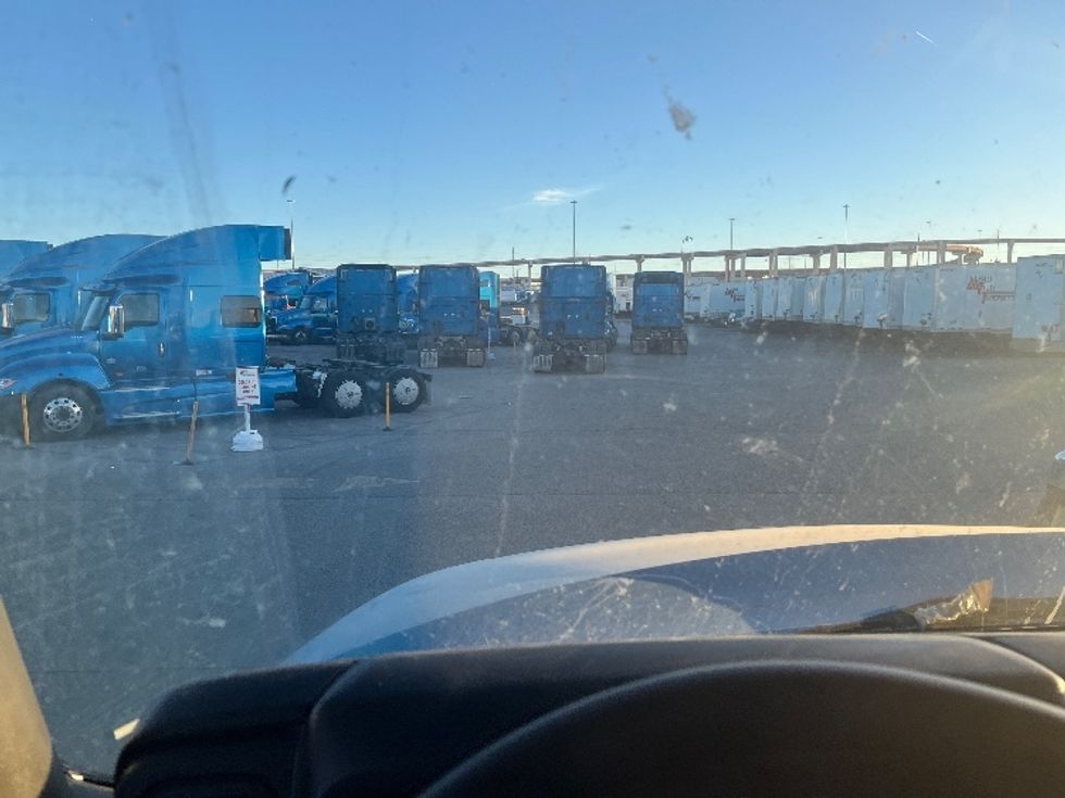 Sleeper Tractor-Heavy Duty Tractors-International-2020-LT625-El Paso-TX-779,907\n\t\tmiles-$ 28,000 - Image 11