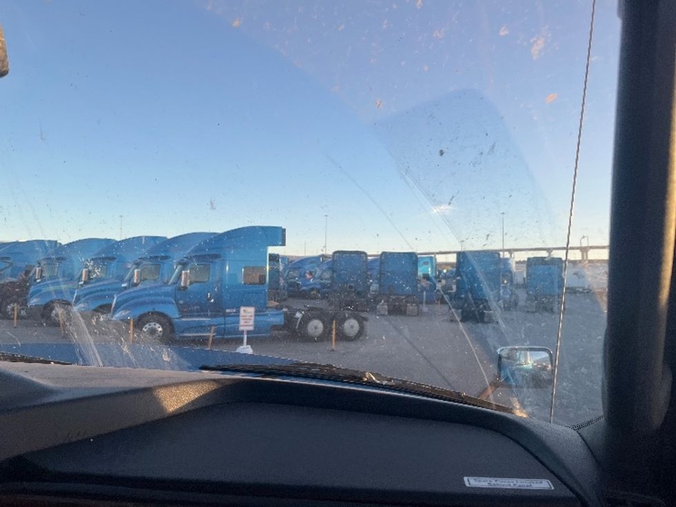 Sleeper Tractor-Heavy Duty Tractors-International-2020-LT625-El Paso-TX-779,907\n\t\tmiles-$ 28,000 - Image 14