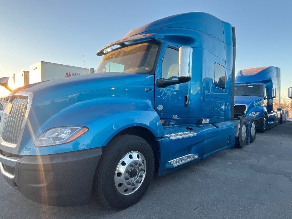 Sleeper Tractor-Heavy Duty Tractors-International-2020-LT625-El Paso-TX-779,907\n\t\tmiles-$ 28,000 - Image 3