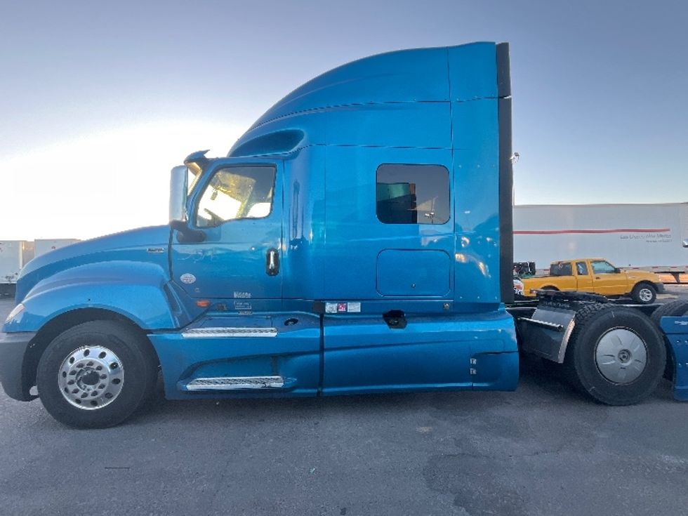 Sleeper Tractor-Heavy Duty Tractors-International-2020-LT625-El Paso-TX-779,907\n\t\tmiles-$ 28,000 - Image 4