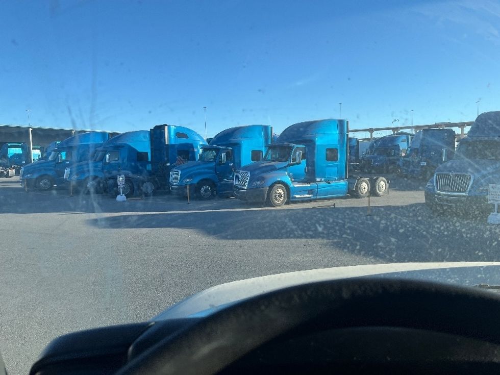 Sleeper Tractor-Heavy Duty Tractors-International-2020-LT625-El Paso-TX-780,140\n\t\tmiles-$ 28,000 - Image 11