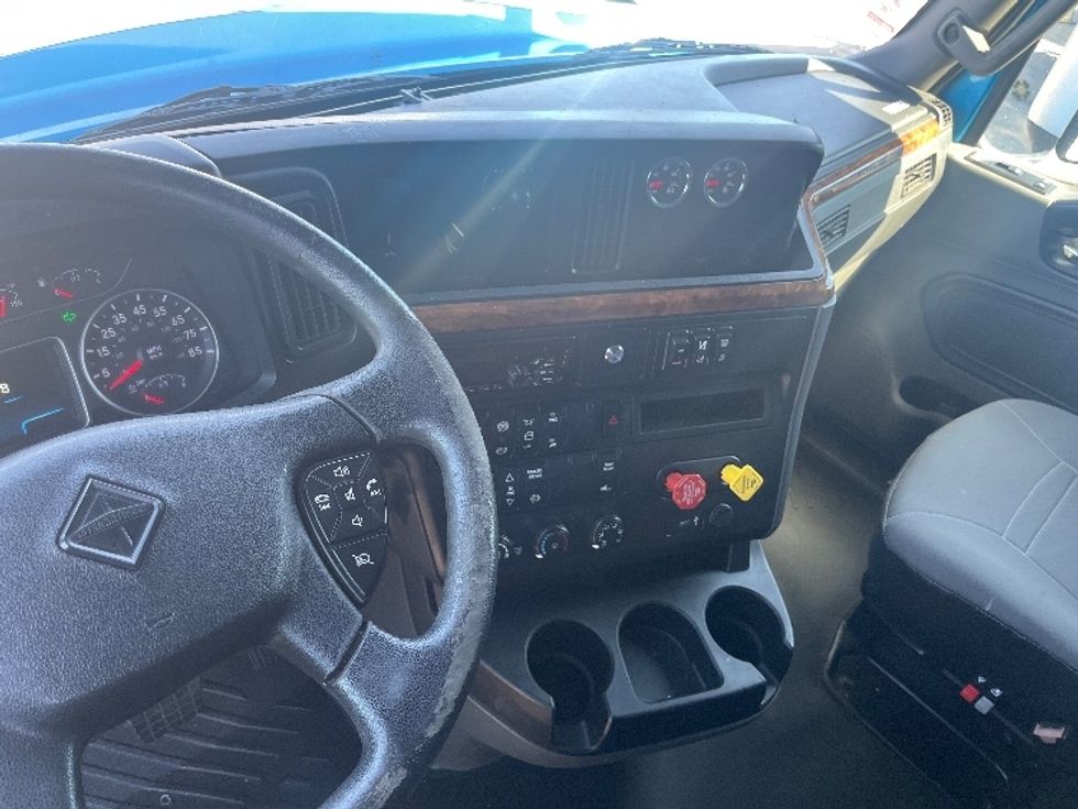 Sleeper Tractor-Heavy Duty Tractors-International-2020-LT625-El Paso-TX-780,148\n\t\tmiles-$ 28,000 - Image 10