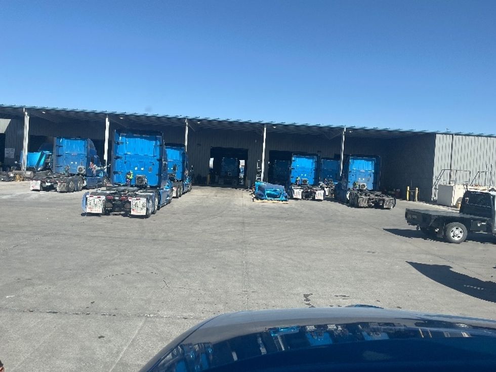 Sleeper Tractor-Heavy Duty Tractors-International-2020-LT625-El Paso-TX-780,148\n\t\tmiles-$ 28,000 - Image 11