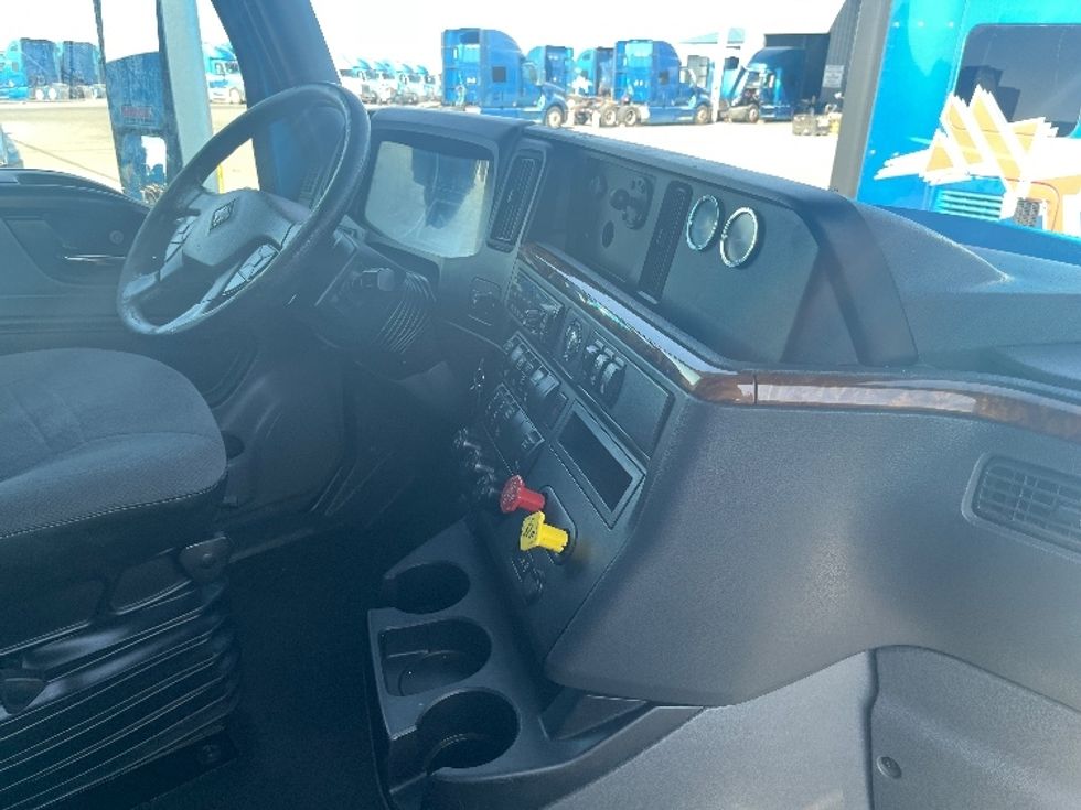 Sleeper Tractor-Heavy Duty Tractors-International-2020-LT625-El Paso-TX-780,148\n\t\tmiles-$ 28,000 - Image 15