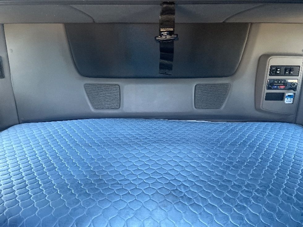 Sleeper Tractor-Heavy Duty Tractors-International-2020-LT625-El Paso-TX-780,148\n\t\tmiles-$ 28,000 - Image 16