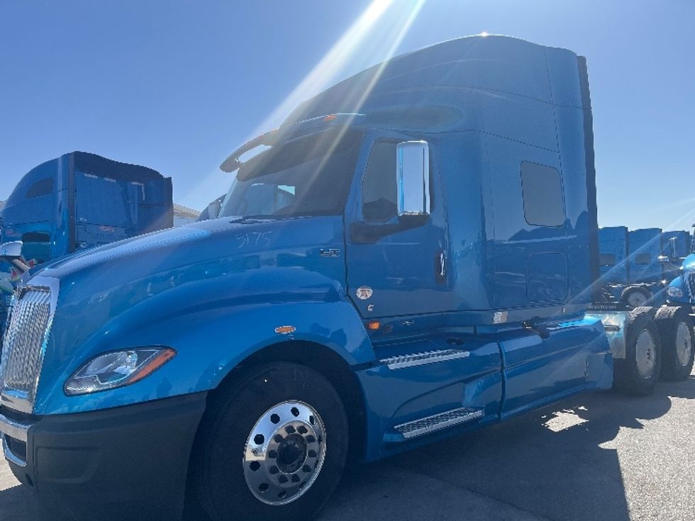 Sleeper Tractor-Heavy Duty Tractors-International-2020-LT625-El Paso-TX-780,148\n\t\tmiles-$ 28,000 - Image 3
