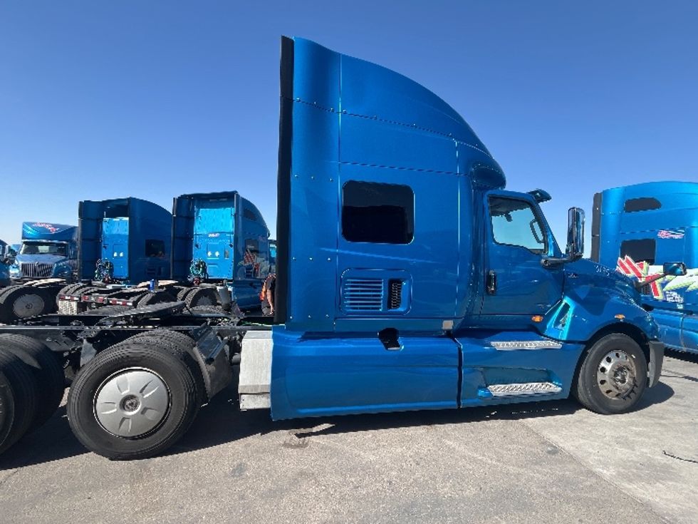Sleeper Tractor-Heavy Duty Tractors-International-2020-LT625-El Paso-TX-780,148\n\t\tmiles-$ 28,000 - Image 8