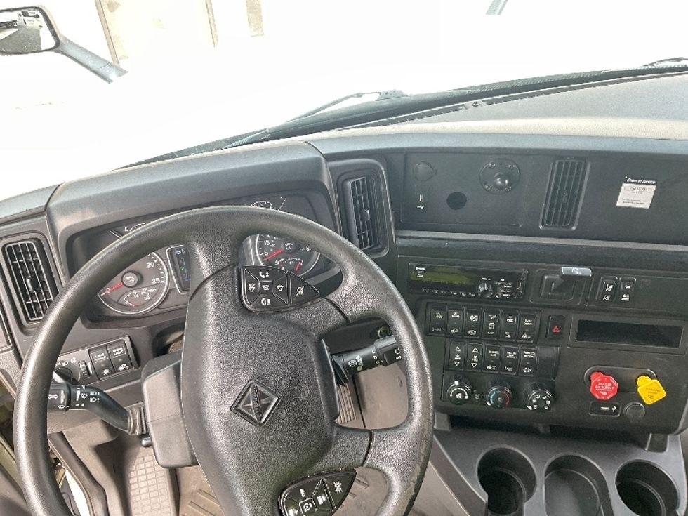 Sleeper Tractor-Heavy Duty Tractors-International-2020-LT625-Everett-WA-435,252\n\t\tmiles-$ 50,500 - Image 11