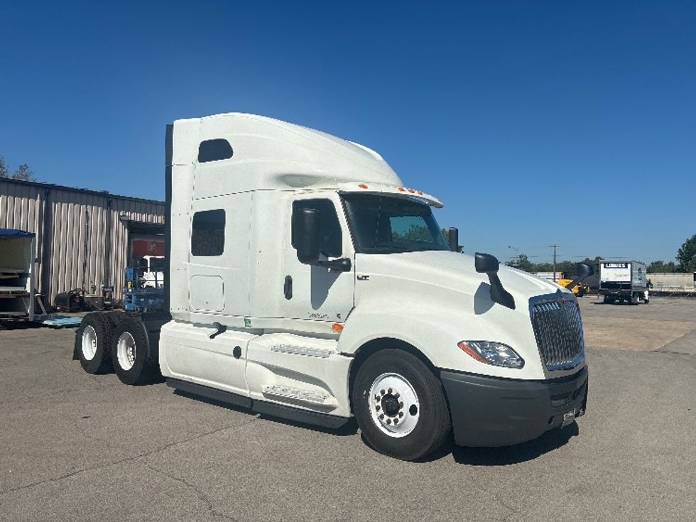 Sleeper Tractor-Heavy Duty Tractors-International-2020-LT625-Fort Wayne-IN-415,054\n\t\tmiles-$ 55,000 - Image 1