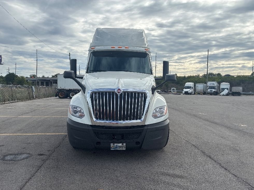 Sleeper Tractor-Heavy Duty Tractors-International-2020-LT625-Fort Wayne-IN-415,054\n\t\tmiles-$ 55,000 - Image 2