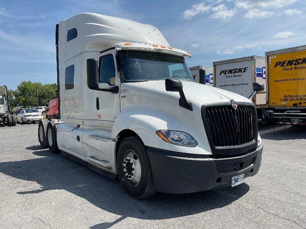 Sleeper Tractor-Heavy Duty Tractors-International-2020-LT625-Frederick-MD-565,216\n\t\tmiles-$ 43,500 - Image 1