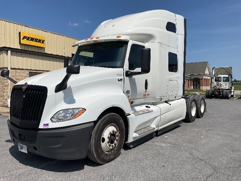 Sleeper Tractor-Heavy Duty Tractors-International-2020-LT625-Frederick-MD-565,216\n\t\tmiles-$ 43,500 - Image 3