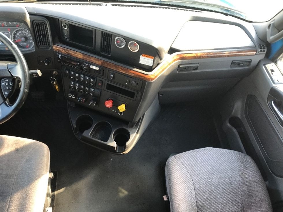 Sleeper Tractor-Heavy Duty Tractors-International-2020-LT625-Fredonia-NY-582,855\n\t\tmiles-$ 40,250 - Image 12
