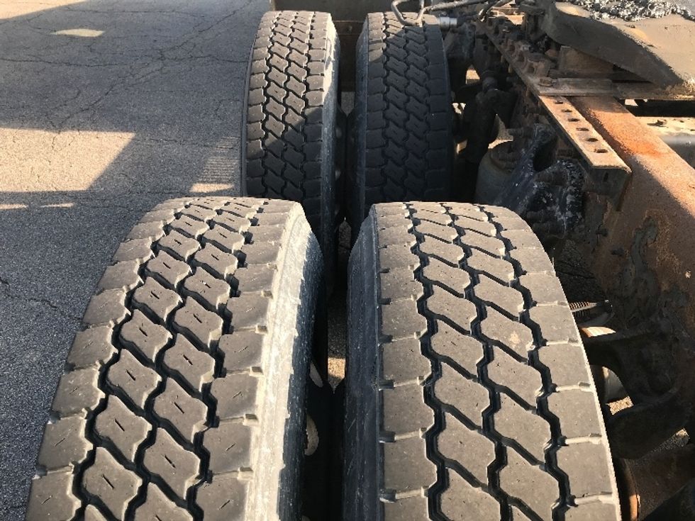 Sleeper Tractor-Heavy Duty Tractors-International-2020-LT625-Fredonia-NY-582,855\n\t\tmiles-$ 40,250 - Image 23