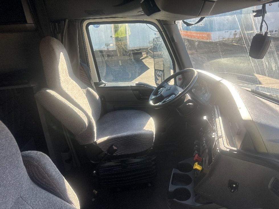 Sleeper Tractor-Heavy Duty Tractors-International-2020-LT625-Gahanna-OH-441,800\n\t\tmiles-$ 47,750 - Image 15