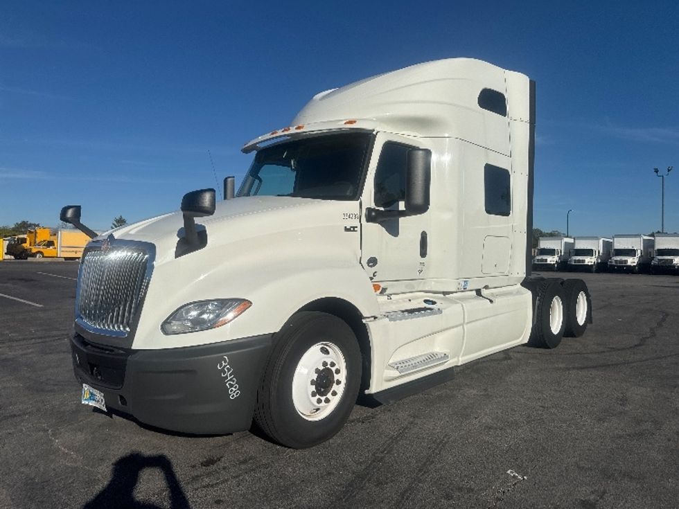 Sleeper Tractor-Heavy Duty Tractors-International-2020-LT625-Gahanna-OH-441,800\n\t\tmiles-$ 47,750 - Image 3
