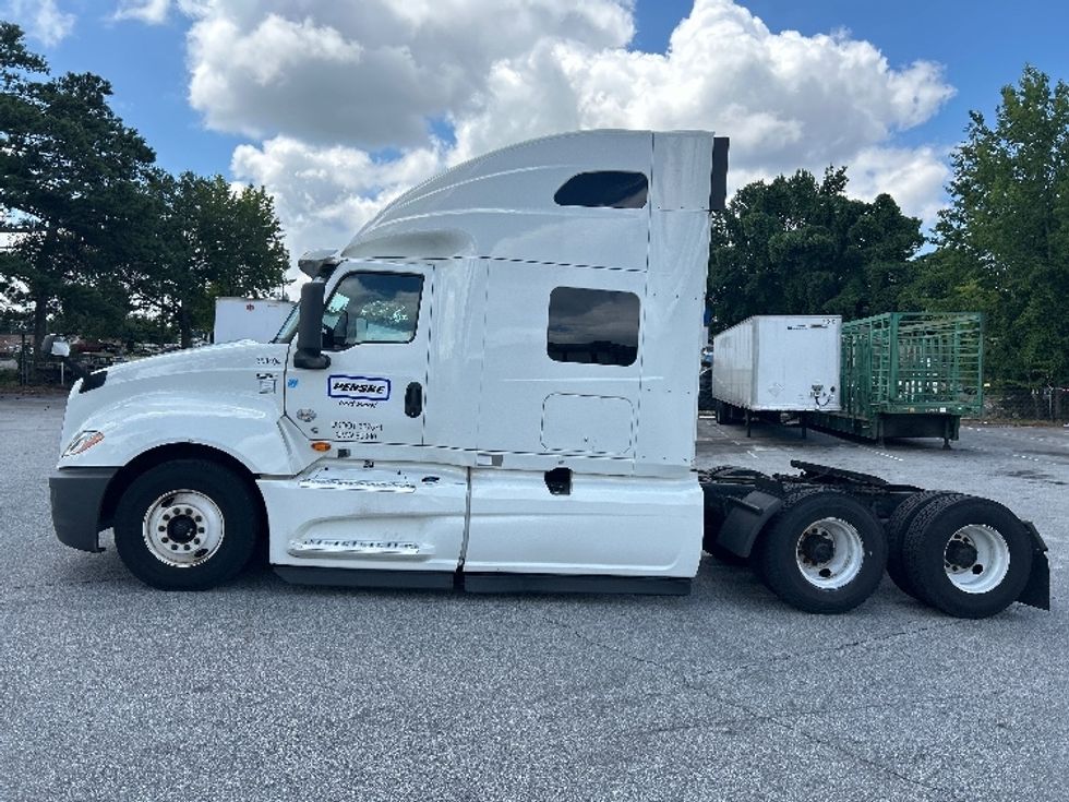 Sleeper Tractor-Heavy Duty Tractors-International-2020-LT625-Gainesville-GA-565,932\n\t\tmiles-$ 46,750 - Image 4