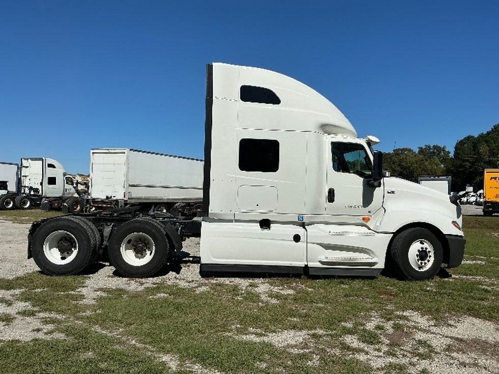 Sleeper Tractor-Heavy Duty Tractors-International-2020-LT625-Garden City-GA-520,413\n\t\tmiles-$ 44,000 - Image 8