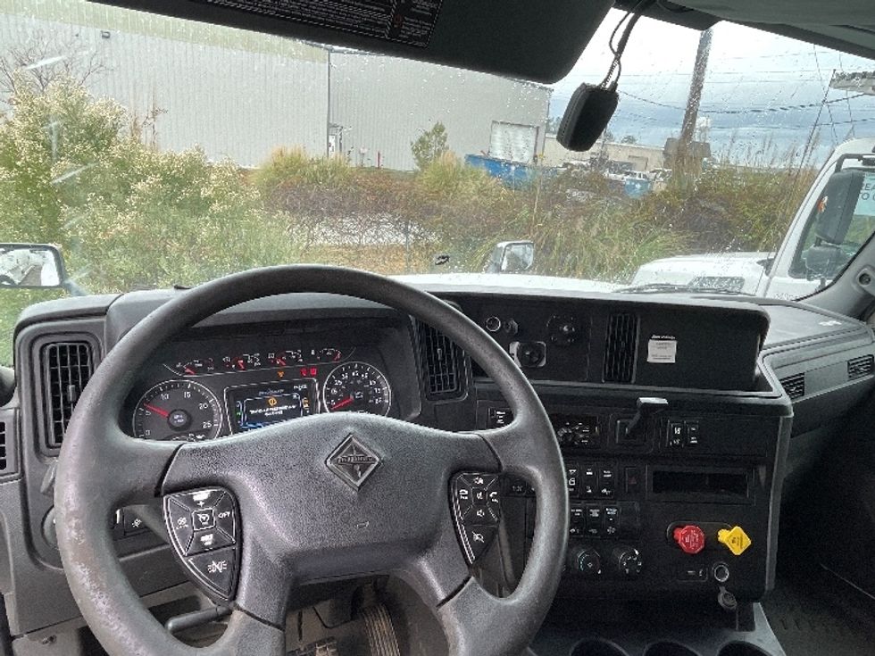 Sleeper Tractor-Heavy Duty Tractors-International-2020-LT625-Garden City-GA-573,031\n\t\tmiles-$ 36,250 - Image 11