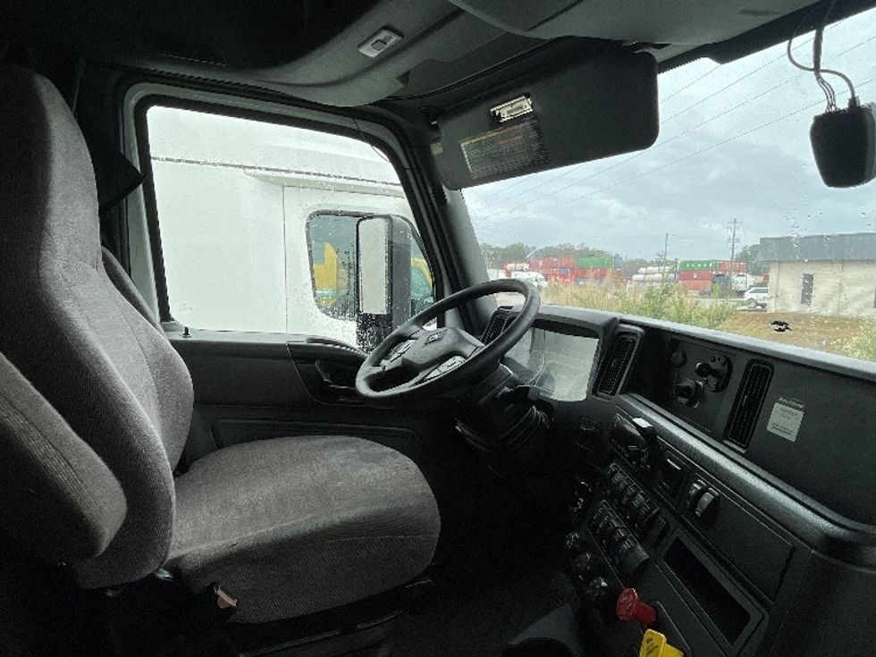 Sleeper Tractor-Heavy Duty Tractors-International-2020-LT625-Garden City-GA-573,031\n\t\tmiles-$ 36,250 - Image 15