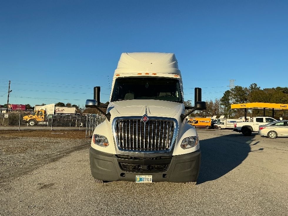 Sleeper Tractor-Heavy Duty Tractors-International-2020-LT625-Garden City-GA-573,031\n\t\tmiles-$ 36,250 - Image 2