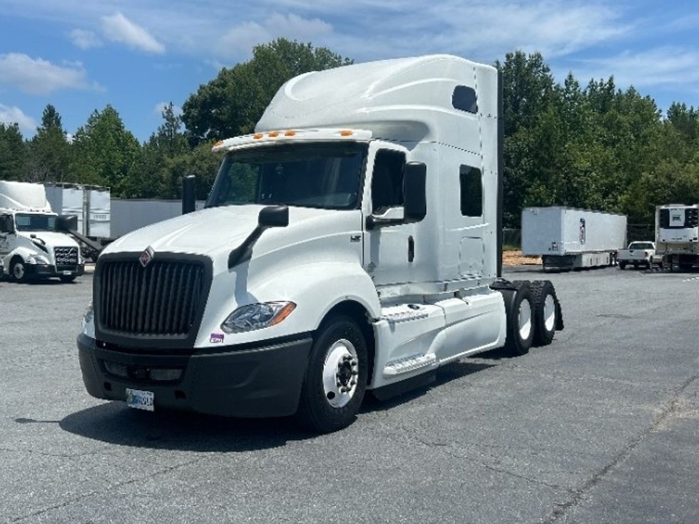 Sleeper Tractor-Heavy Duty Tractors-International-2020-LT625-Greensboro-NC-364,940\n\t\tmiles-$ 58,500 - Image 3
