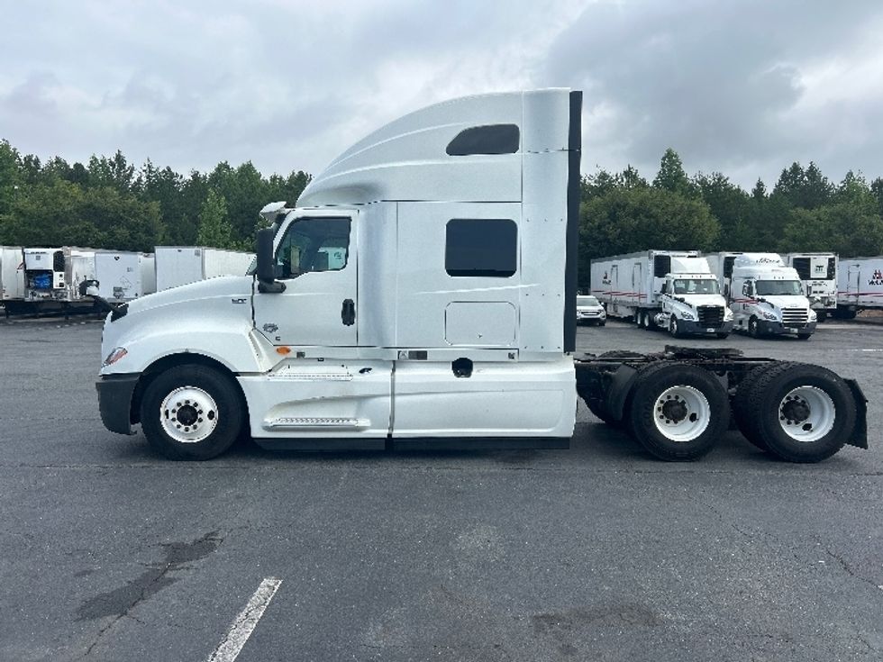 Sleeper Tractor-Heavy Duty Tractors-International-2020-LT625-Greensboro-NC-380,741\n\t\tmiles-$ 60,000 - Image 4