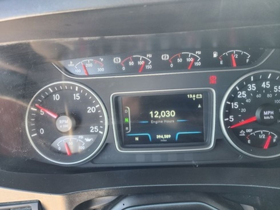 Sleeper Tractor-Heavy Duty Tractors-International-2020-LT625-Greensboro-NC-394,589\n\t\tmiles-$ 56,000 - Image 16