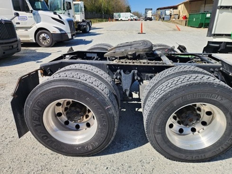Sleeper Tractor-Heavy Duty Tractors-International-2020-LT625-Greensboro-NC-394,589\n\t\tmiles-$ 56,000 - Image 18