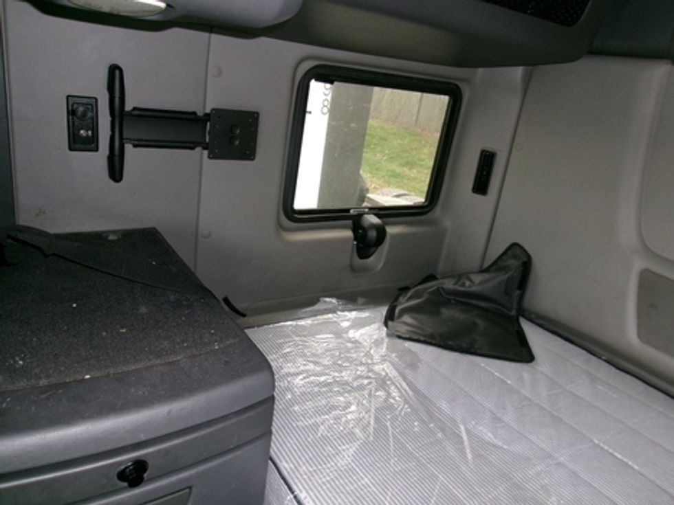 Sleeper Tractor-Heavy Duty Tractors-International-2020-LT625-Greensboro-NC-399,769\n\t\tmiles-$ 50,000 - Image 8