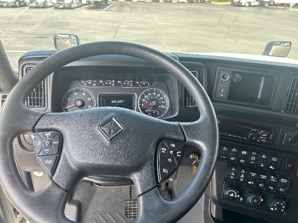 Sleeper Tractor-Heavy Duty Tractors-International-2020-LT625-Greensboro-NC-401,497\n\t\tmiles-$ 56,250 - Image 11