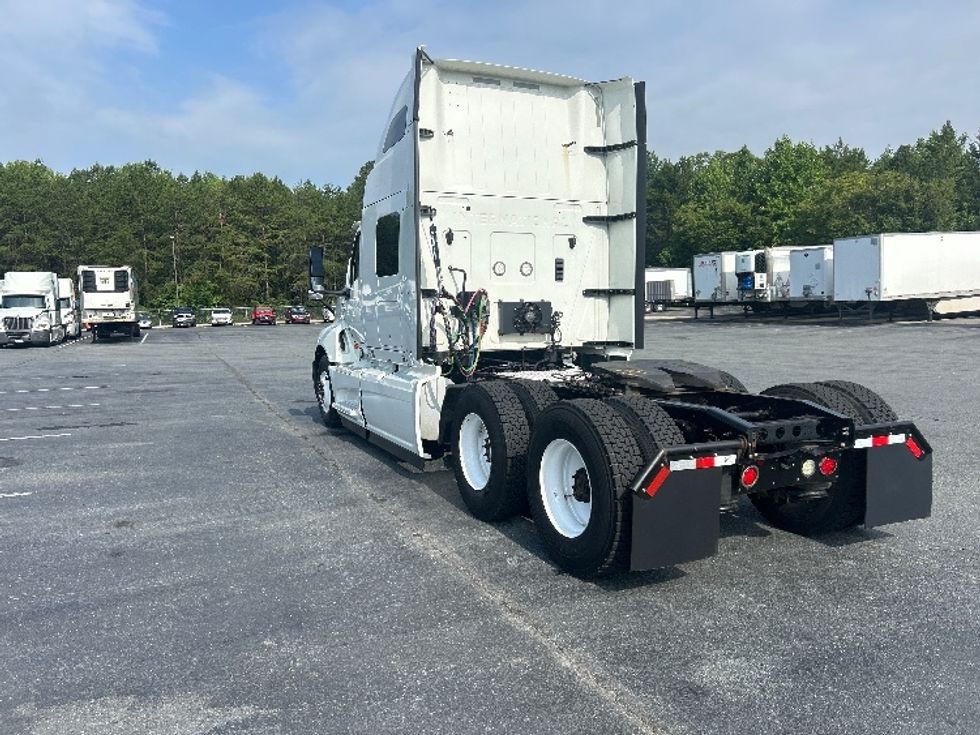 Sleeper Tractor-Heavy Duty Tractors-International-2020-LT625-Greensboro-NC-401,497\n\t\tmiles-$ 56,250 - Image 5
