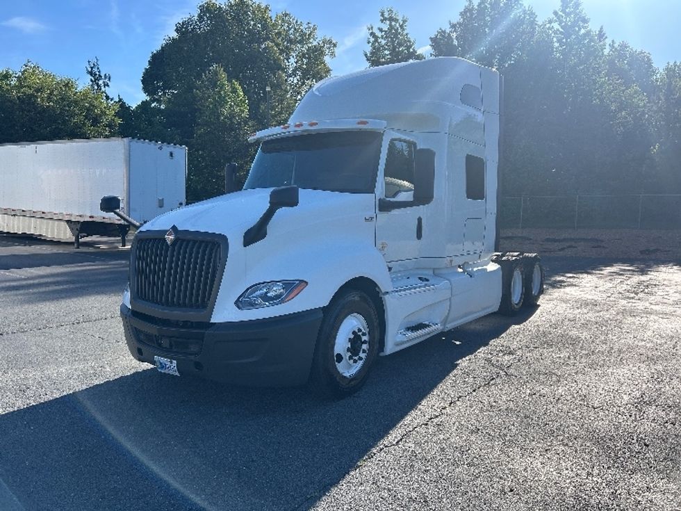 Sleeper Tractor-Heavy Duty Tractors-International-2020-LT625-Greensboro-NC-411,724\n\t\tmiles-$ 53,500 - Image 3