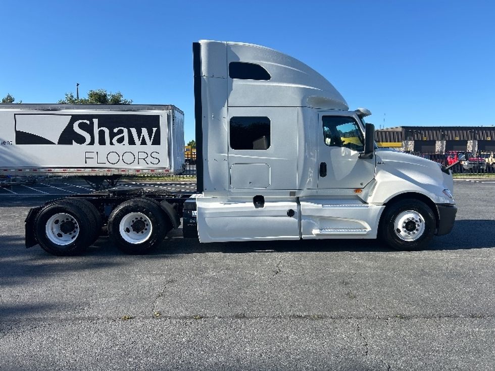 Sleeper Tractor-Heavy Duty Tractors-International-2020-LT625-Greensboro-NC-411,724\n\t\tmiles-$ 53,500 - Image 8