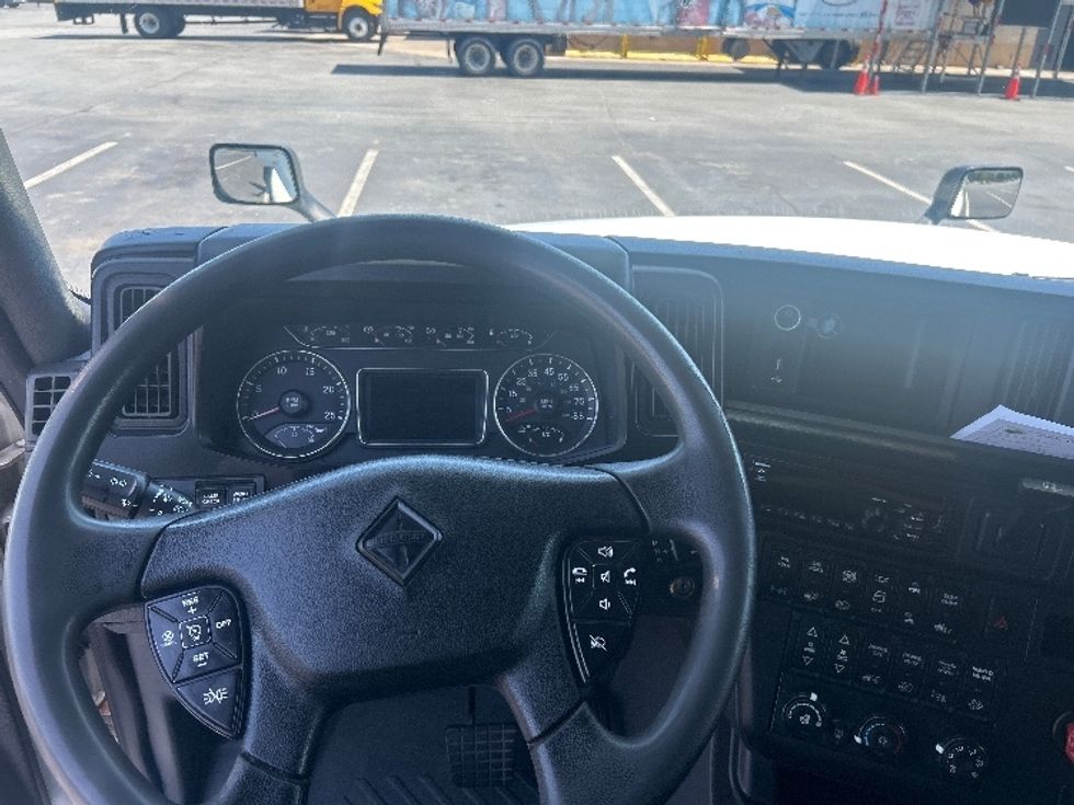 Sleeper Tractor-Heavy Duty Tractors-International-2020-LT625-Greensboro-NC-412,802\n\t\tmiles-$ 51,000 - Image 11