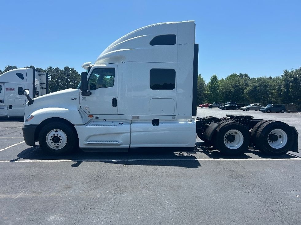 Sleeper Tractor-Heavy Duty Tractors-International-2020-LT625-Greensboro-NC-412,802\n\t\tmiles-$ 51,000 - Image 4