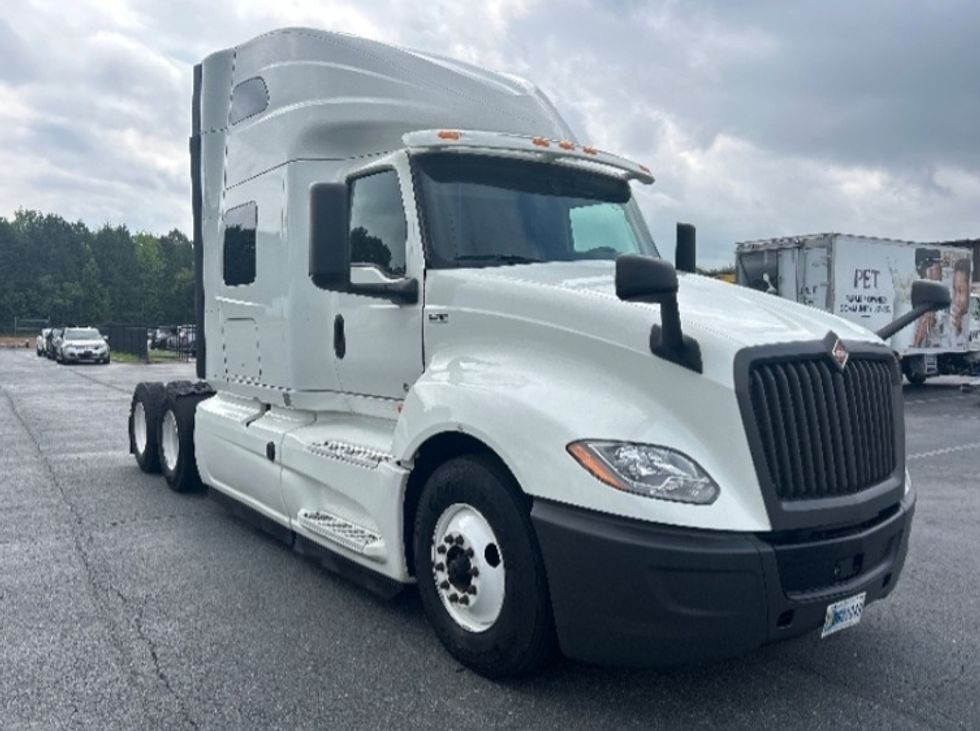 Sleeper Tractor-Heavy Duty Tractors-International-2020-LT625-Greensboro-NC-416,188\n\t\tmiles-$ 55,250 - Image 1