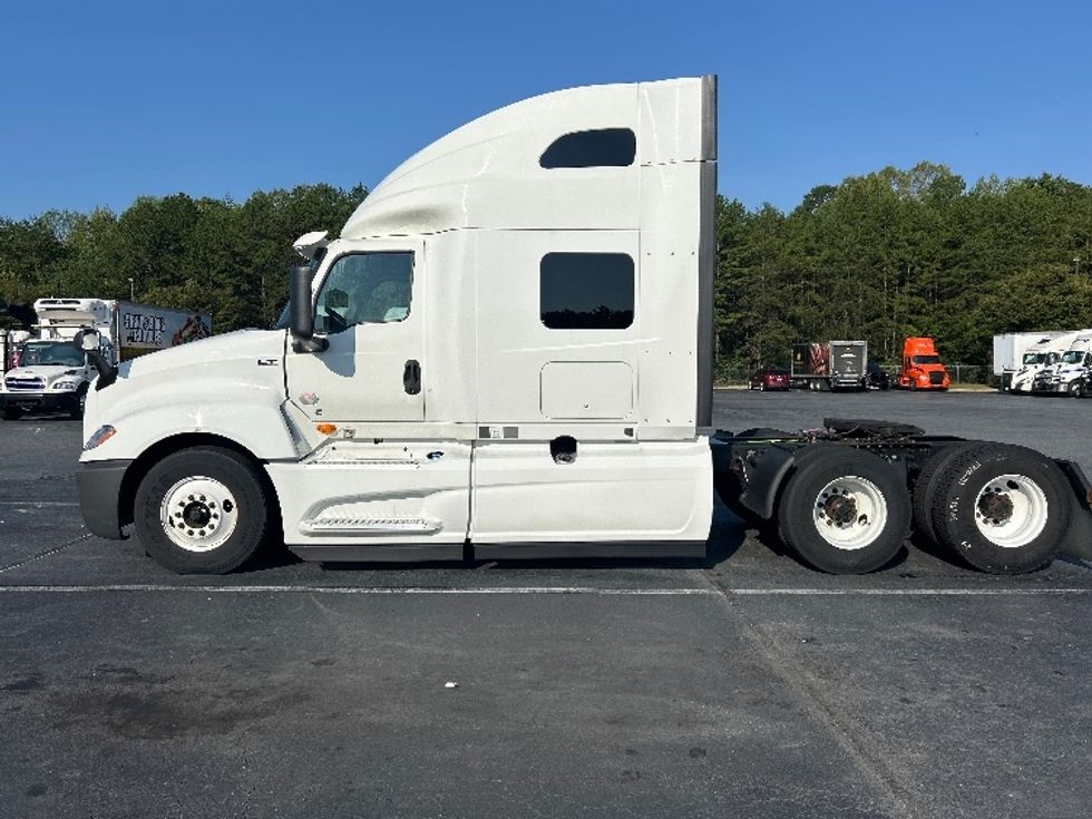 Sleeper Tractor-Heavy Duty Tractors-International-2020-LT625-Greensboro-NC-420,000\n\t\tmiles-$ 58,250 - Image 4
