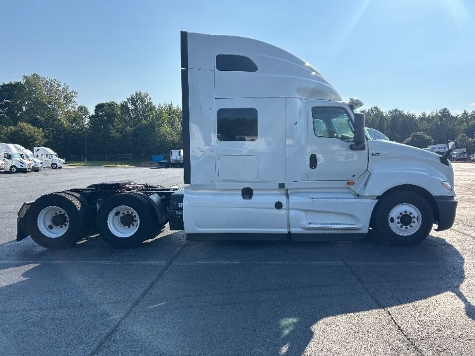 Sleeper Tractor-Heavy Duty Tractors-International-2020-LT625-Greensboro-NC-420,000\n\t\tmiles-$ 58,250 - Image 8