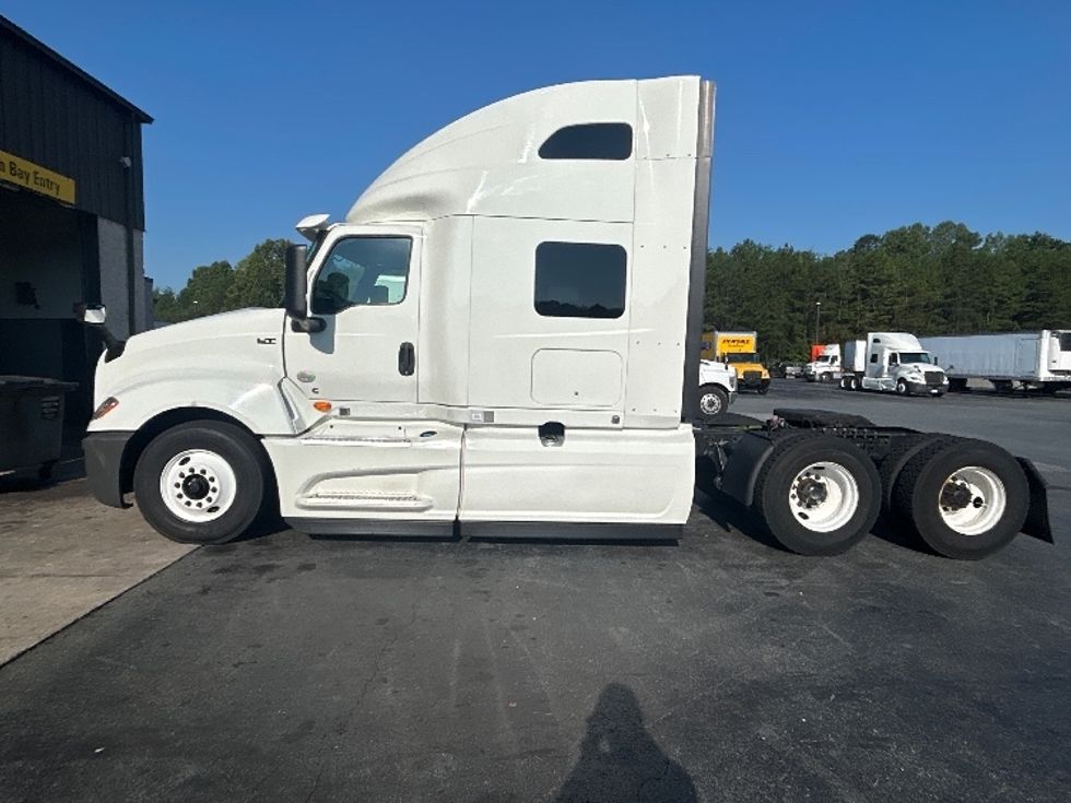 Sleeper Tractor-Heavy Duty Tractors-International-2020-LT625-Greensboro-NC-426,139\n\t\tmiles-$ 58,500 - Image 4