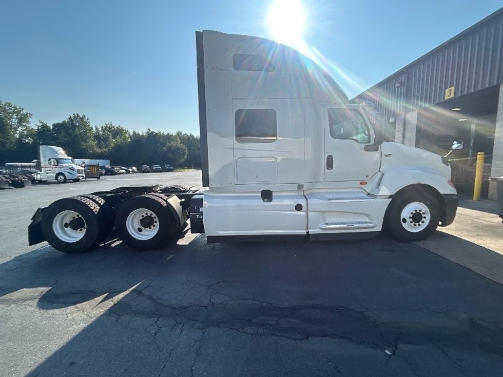 Sleeper Tractor-Heavy Duty Tractors-International-2020-LT625-Greensboro-NC-426,139\n\t\tmiles-$ 58,500 - Image 8