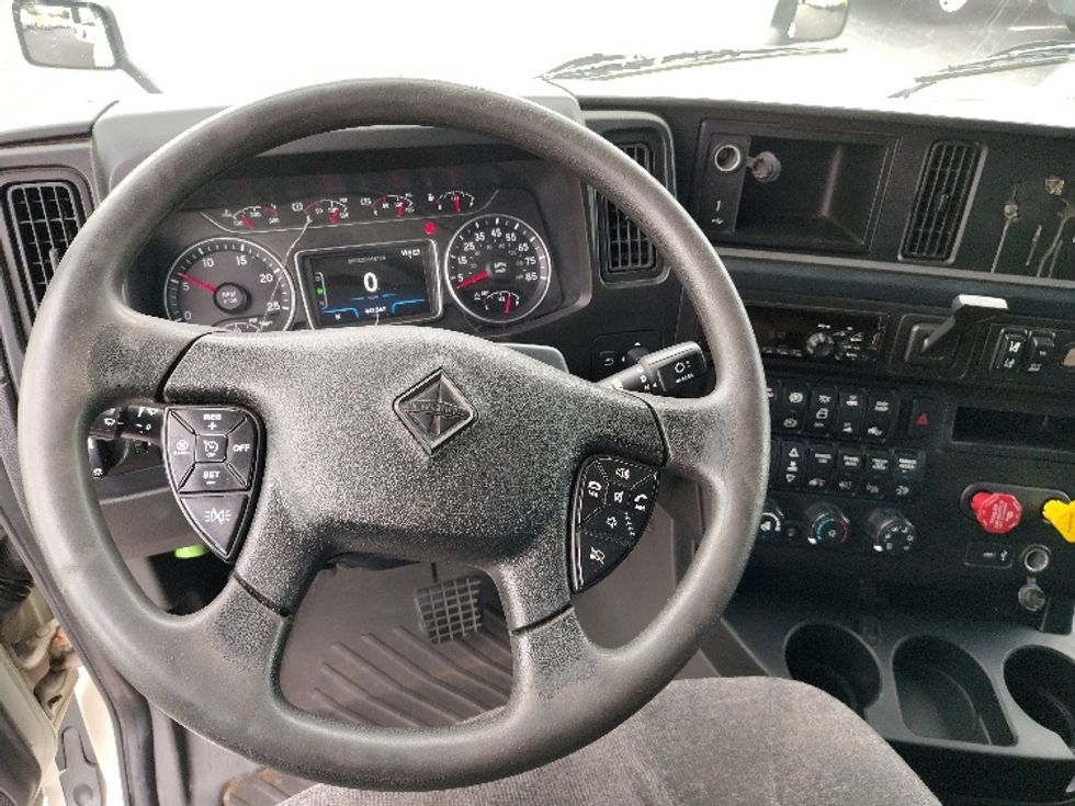 Sleeper Tractor-Heavy Duty Tractors-International-2020-LT625-Greensboro-NC-441,547\n\t\tmiles-$ 56,750 - Image 11