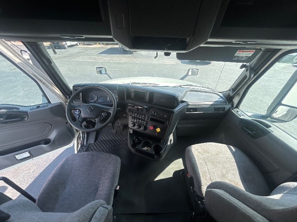 Sleeper Tractor-Heavy Duty Tractors-International-2020-LT625-Greensboro-NC-446,252\n\t\tmiles-$ 54,000 - Image 12