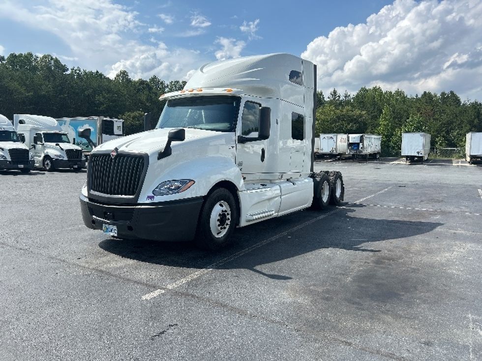 Sleeper Tractor-Heavy Duty Tractors-International-2020-LT625-Greensboro-NC-446,252\n\t\tmiles-$ 54,000 - Image 3