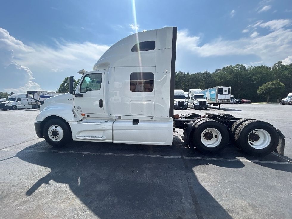 Sleeper Tractor-Heavy Duty Tractors-International-2020-LT625-Greensboro-NC-446,252\n\t\tmiles-$ 54,000 - Image 4