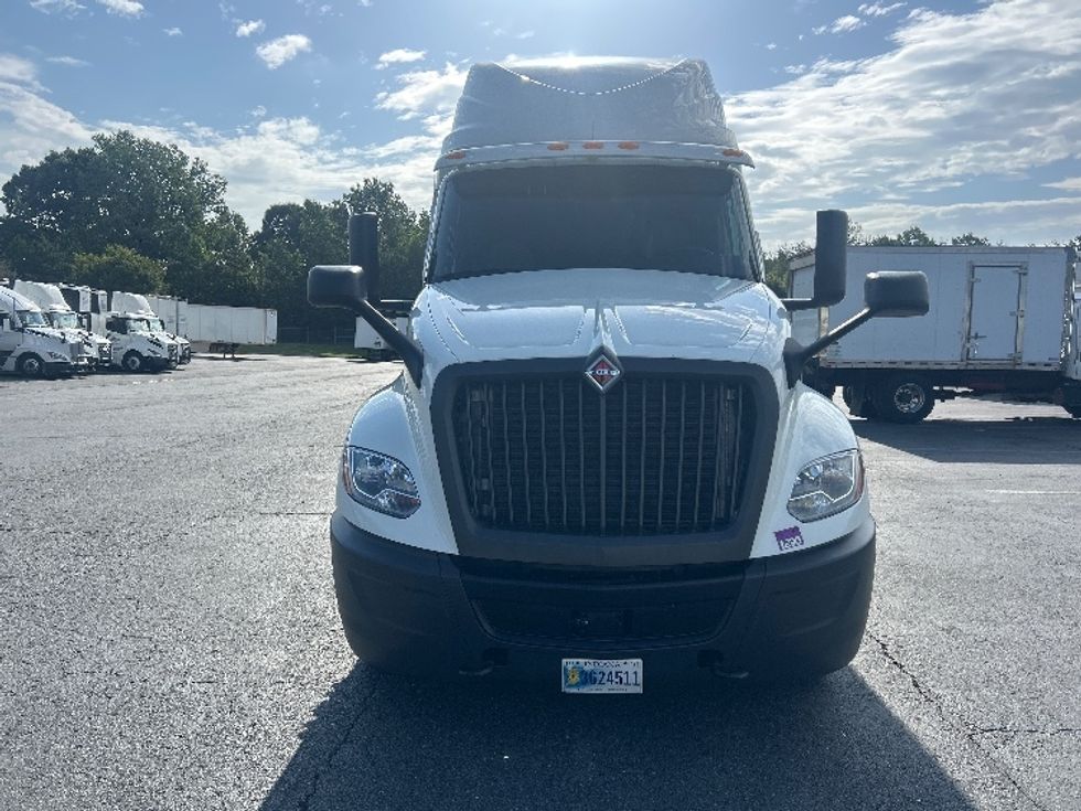 Sleeper Tractor-Heavy Duty Tractors-International-2020-LT625-Greensboro-NC-447,530\n\t\tmiles-$ 53,500 - Image 2