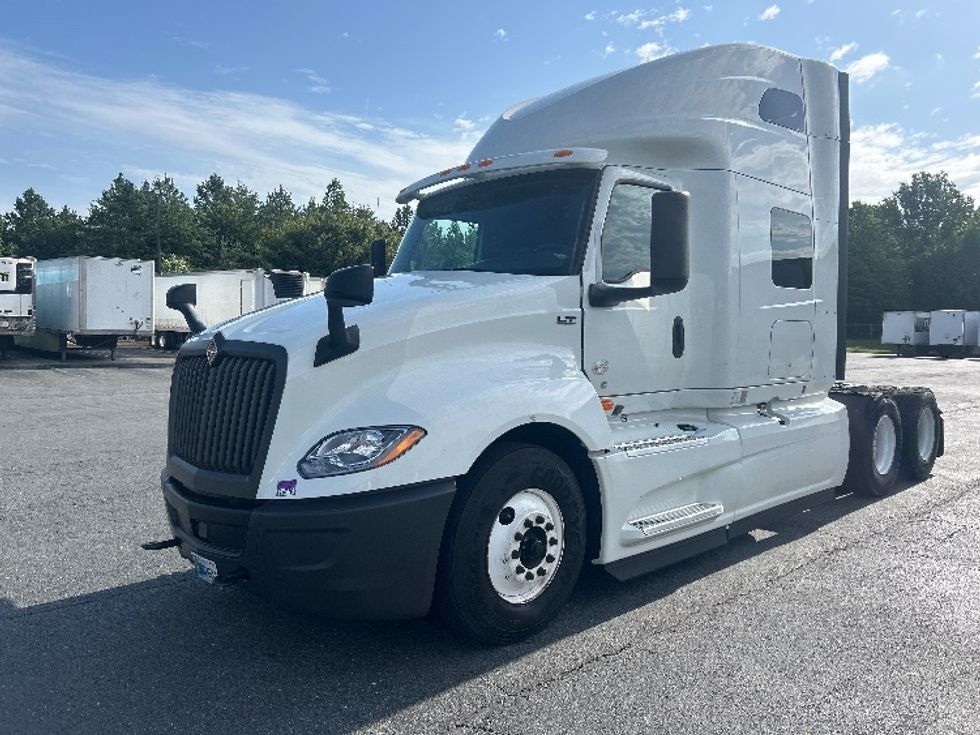 Sleeper Tractor-Heavy Duty Tractors-International-2020-LT625-Greensboro-NC-447,530\n\t\tmiles-$ 53,500 - Image 3