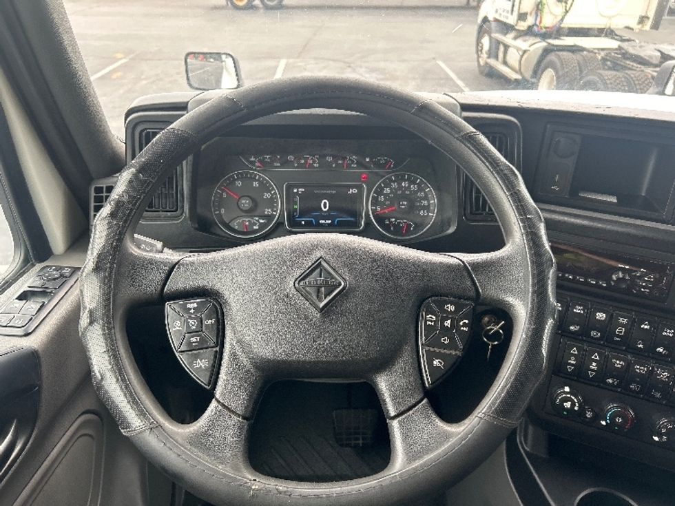 Sleeper Tractor-Heavy Duty Tractors-International-2020-LT625-Greensboro-NC-450,532\n\t\tmiles-$ 53,250 - Image 11
