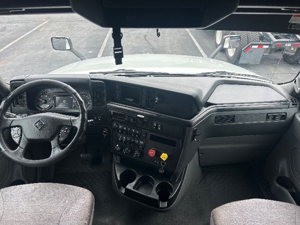 Sleeper Tractor-Heavy Duty Tractors-International-2020-LT625-Greensboro-NC-450,532\n\t\tmiles-$ 53,250 - Image 12